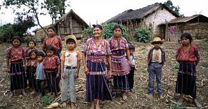 Pulsa en la imagen para verla en tamao completo

Nombre: 2_Guatemala_photo_family standing_0.jpg
Visitas: 253
Tamao: 47.8 KB
ID: 1337